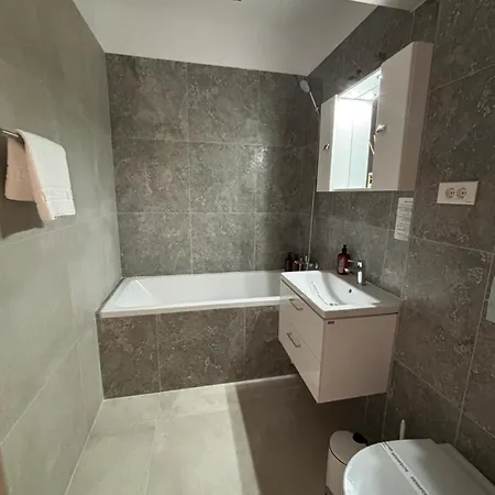 Apartment The Urban Hide By D'or Selection