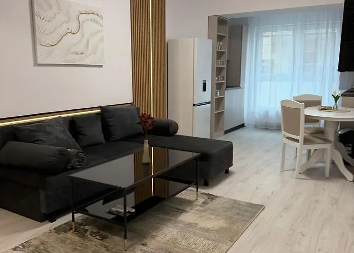 The Urban Hide By D'or Selection